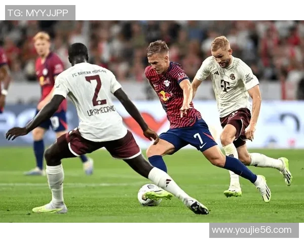 意甲精彩对决拜仁险胜莱比锡争议判罚引发全场热议