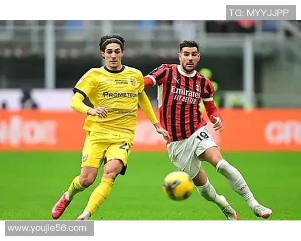 友谊赛精彩对决AC米兰与波尔图战成平局引发全场热烈反响